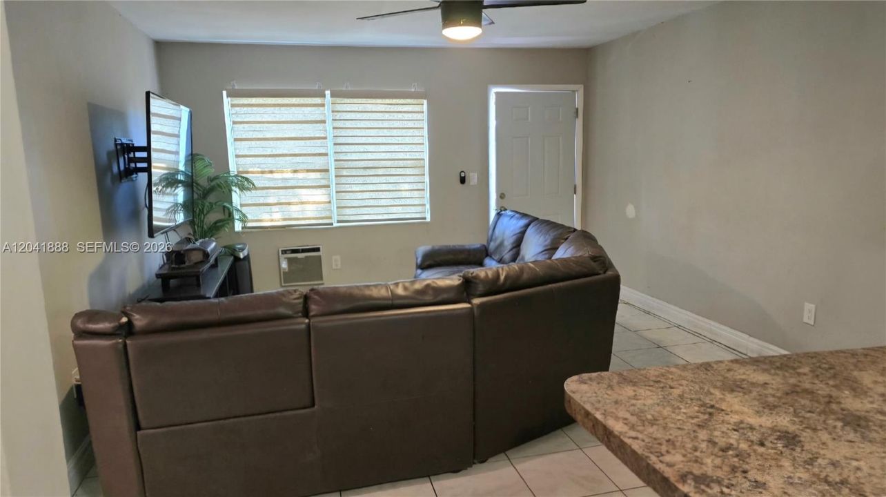 En Venta: $990,000 (0 camas, 0 baños, 1708 Pies cuadrados)