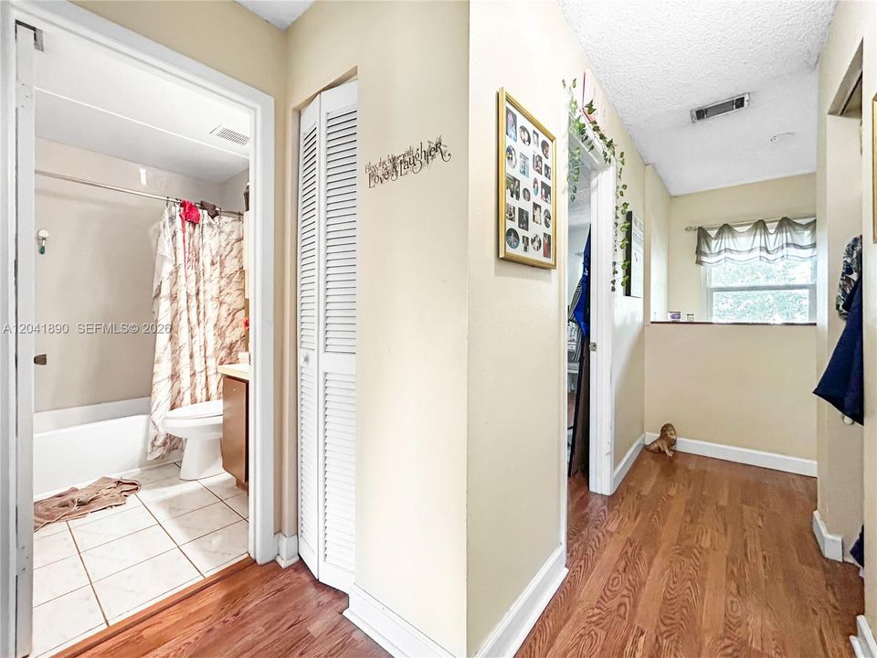 For Sale: $315,000 (3 beds, 2 baths, 1440 Square Feet)