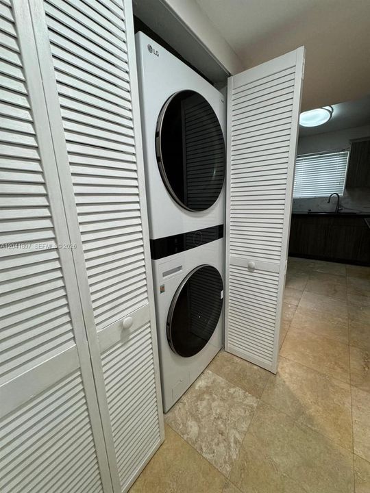 En Renta: $2,500 (2 camas, 2 baños, 820 Pies cuadrados)