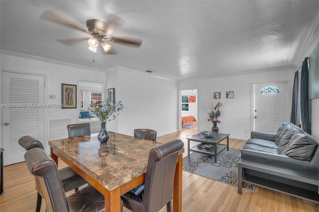 For Rent: $5,200 (4 beds, 3 baths, 1597 Square Feet)