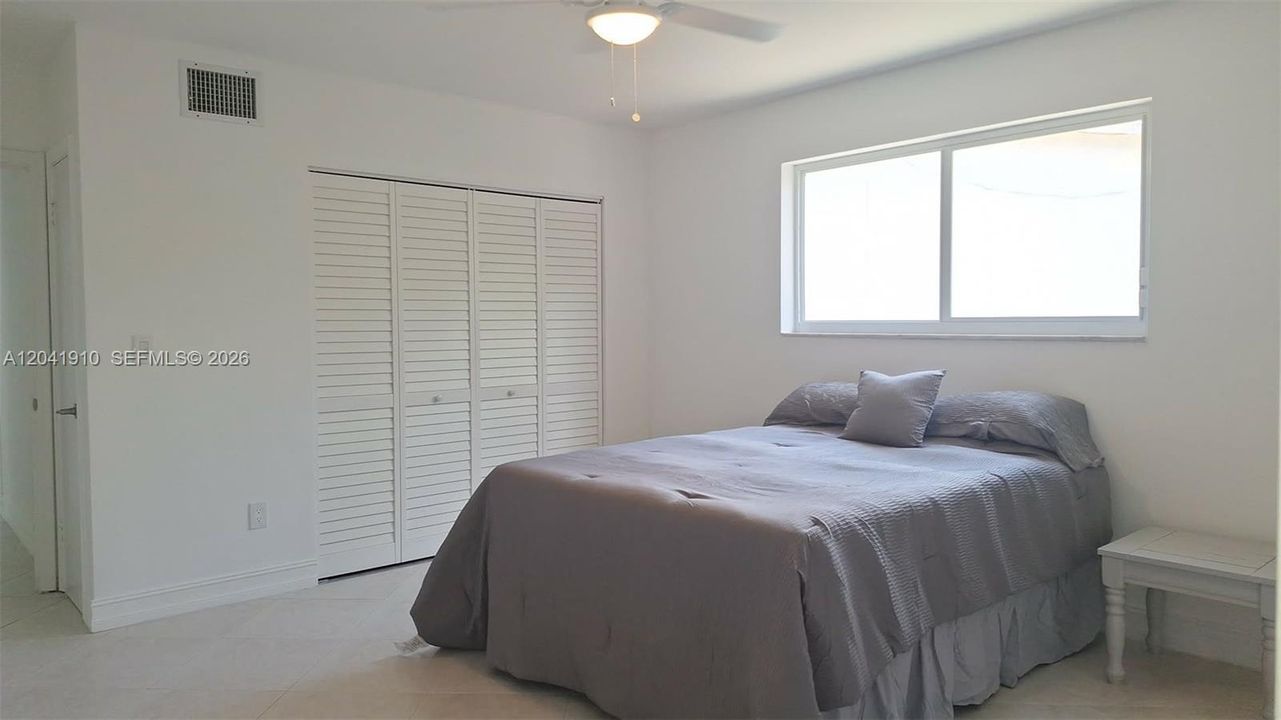 En Venta: $799,000 (3 camas, 2 baños, 1479 Pies cuadrados)