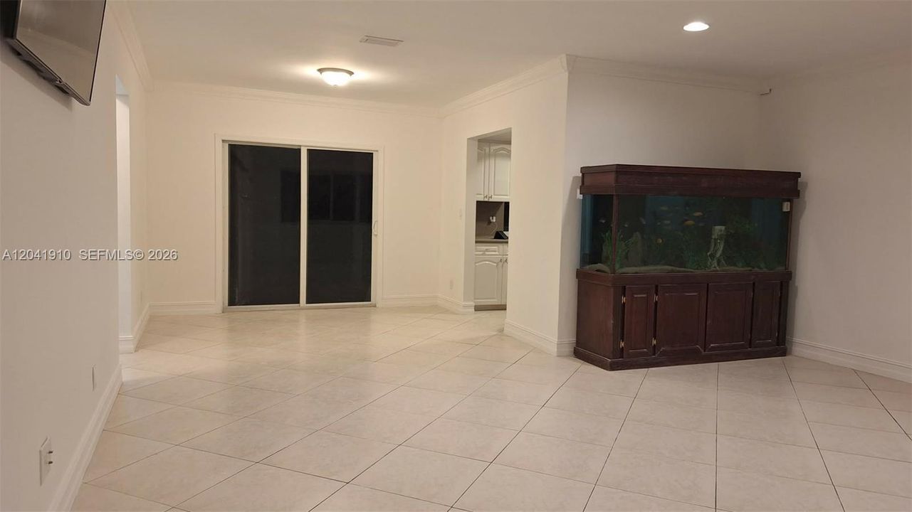 En Venta: $799,000 (3 camas, 2 baños, 1479 Pies cuadrados)
