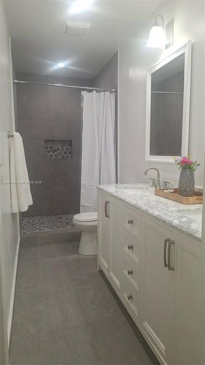 En Venta: $799,000 (3 camas, 2 baños, 1479 Pies cuadrados)