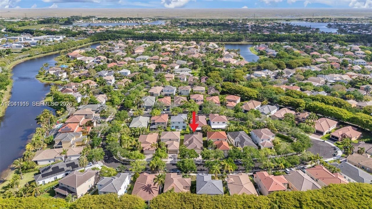 На продажу: $725,000 (3 спален, 2 ванн, 1672 Квадратных фут)