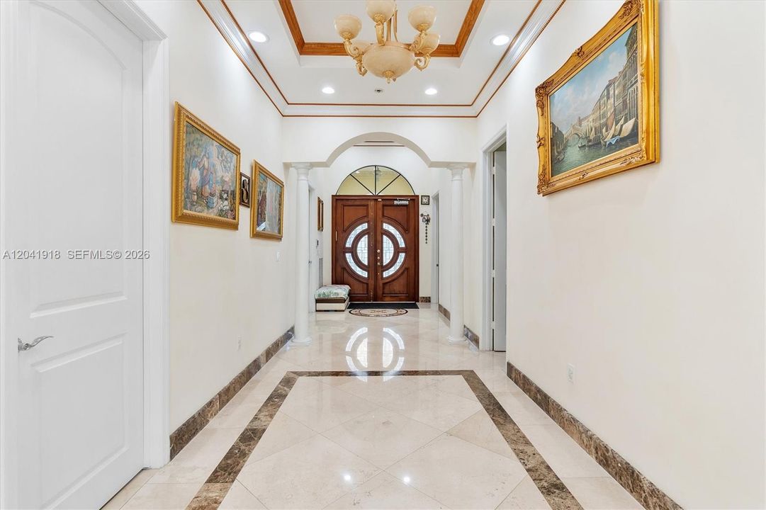 En Renta: $30,000 (5 camas, 5 baños, 5284 Pies cuadrados)