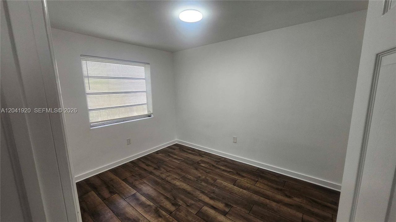 В аренду: $1,750 (2 спален, 1 ванн, 785 Квадратных фут)