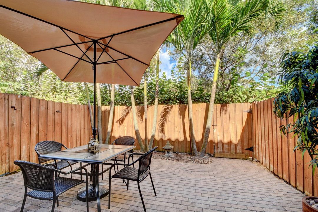 10342 Wellington Parc Dr (10)