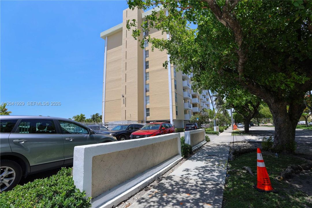 En Venta: $215,000 (1 camas, 1 baños, 807 Pies cuadrados)