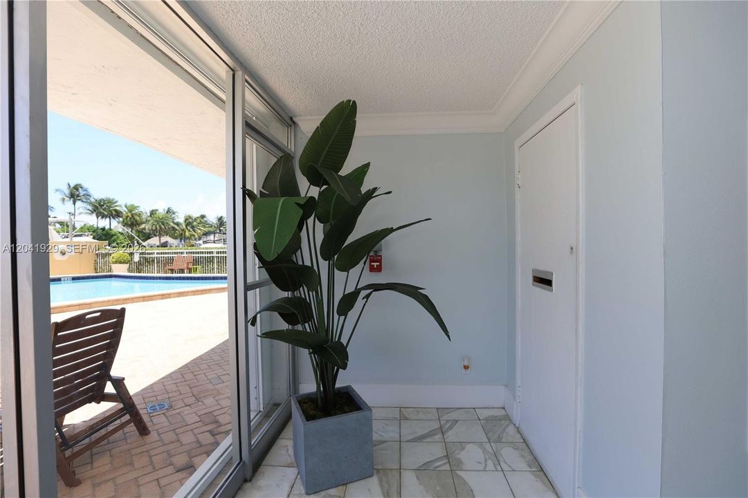 En Venta: $215,000 (1 camas, 1 baños, 807 Pies cuadrados)