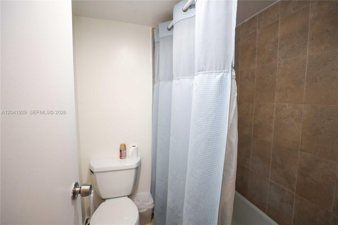 En Venta: $215,000 (1 camas, 1 baños, 807 Pies cuadrados)