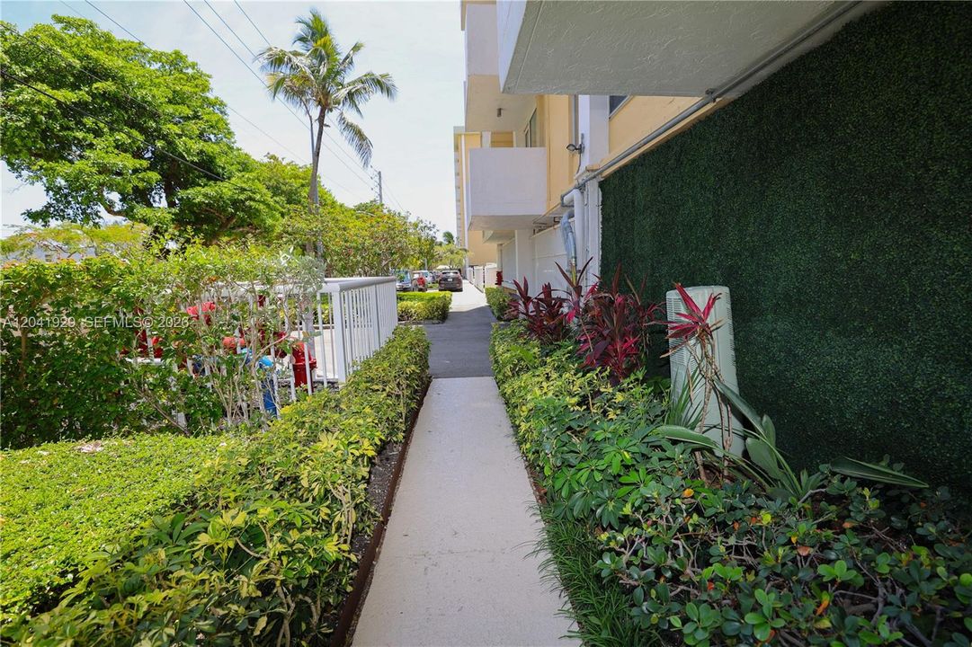 En Venta: $215,000 (1 camas, 1 baños, 807 Pies cuadrados)