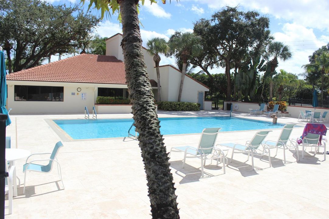 Pool/Clubhouse