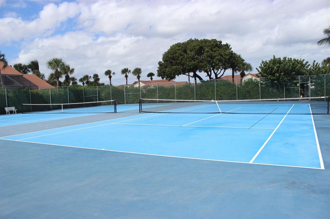 Tennis/Pickleball courts