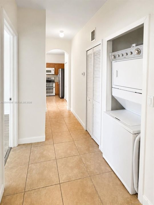 В аренду: $1,850 (3 спален, 2 ванн, 1166 Квадратных фут)