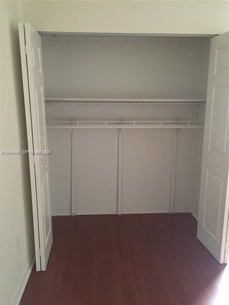 For Rent: $3,200 (3 beds, 2 baths, 1407 Square Feet)