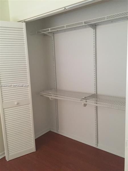 For Rent: $3,200 (3 beds, 2 baths, 1407 Square Feet)