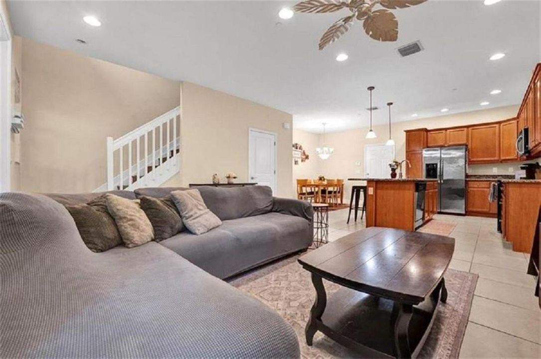 cascada living and kitchen