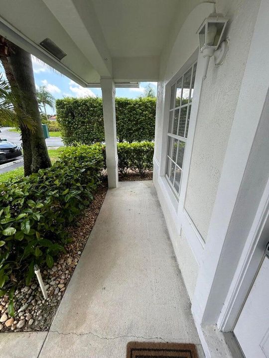 13519 porch