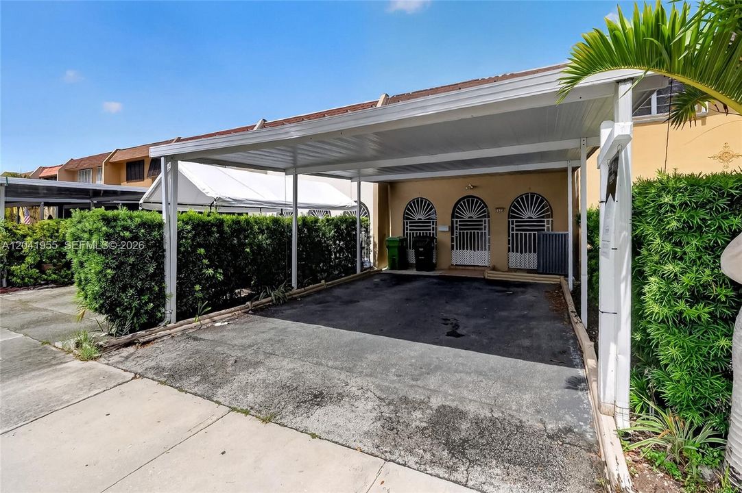 En Venta: $449,000 (3 camas, 2 baños, 1606 Pies cuadrados)