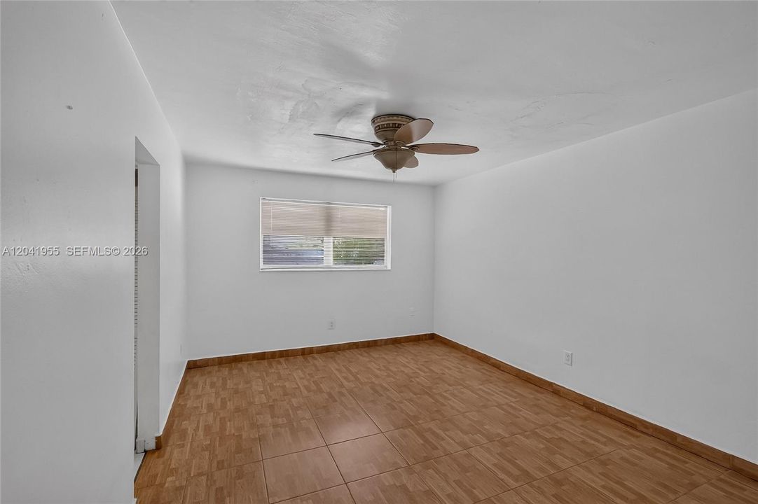 En Venta: $449,000 (3 camas, 2 baños, 1606 Pies cuadrados)