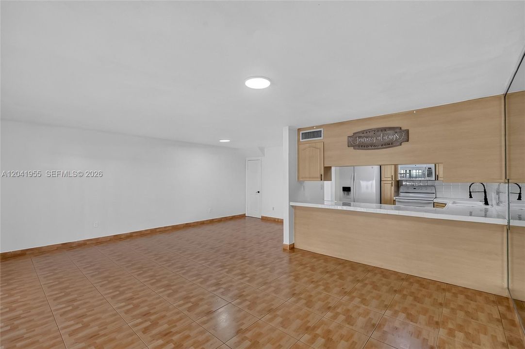 En Venta: $449,000 (3 camas, 2 baños, 1606 Pies cuadrados)