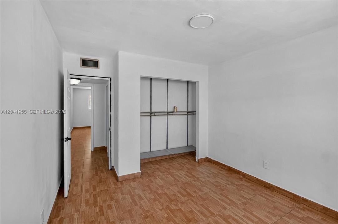 En Venta: $449,000 (3 camas, 2 baños, 1606 Pies cuadrados)