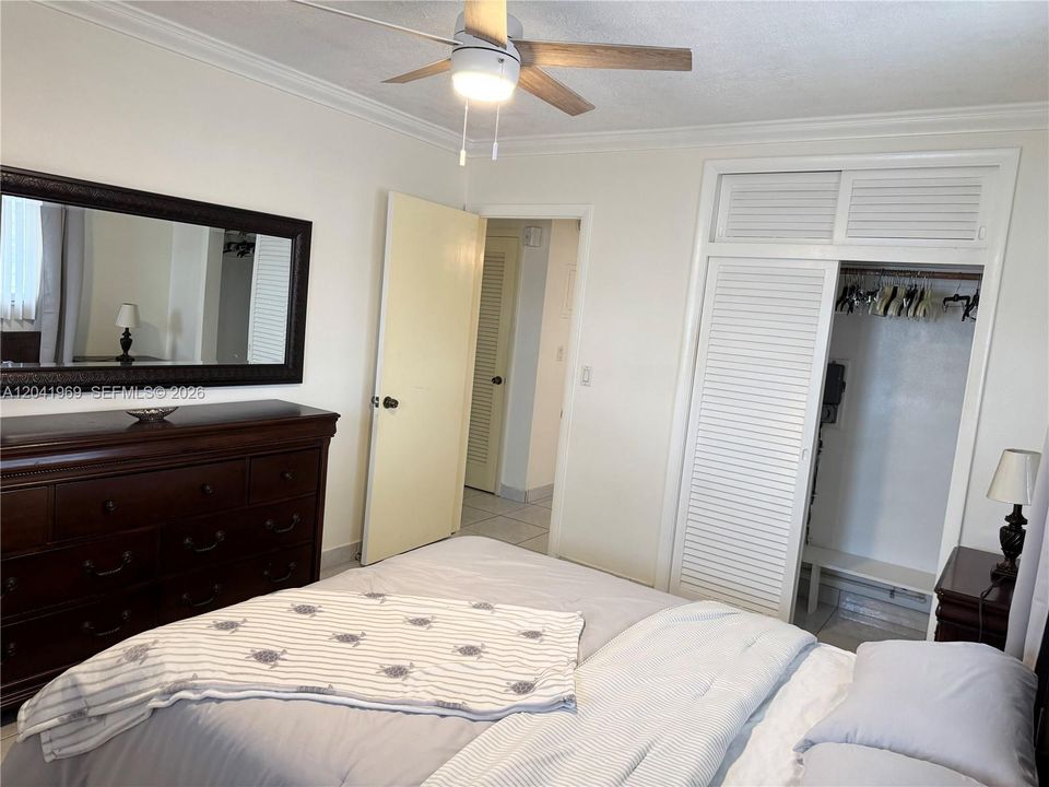 1st bedroom