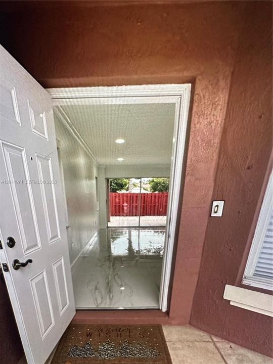 En Renta: $3,300 (3 camas, 2 baños, 1708 Pies cuadrados)