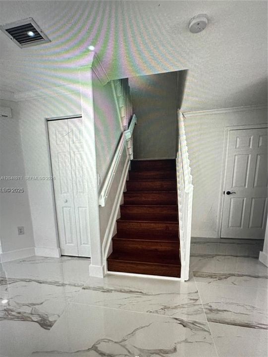 En Renta: $3,300 (3 camas, 2 baños, 1708 Pies cuadrados)