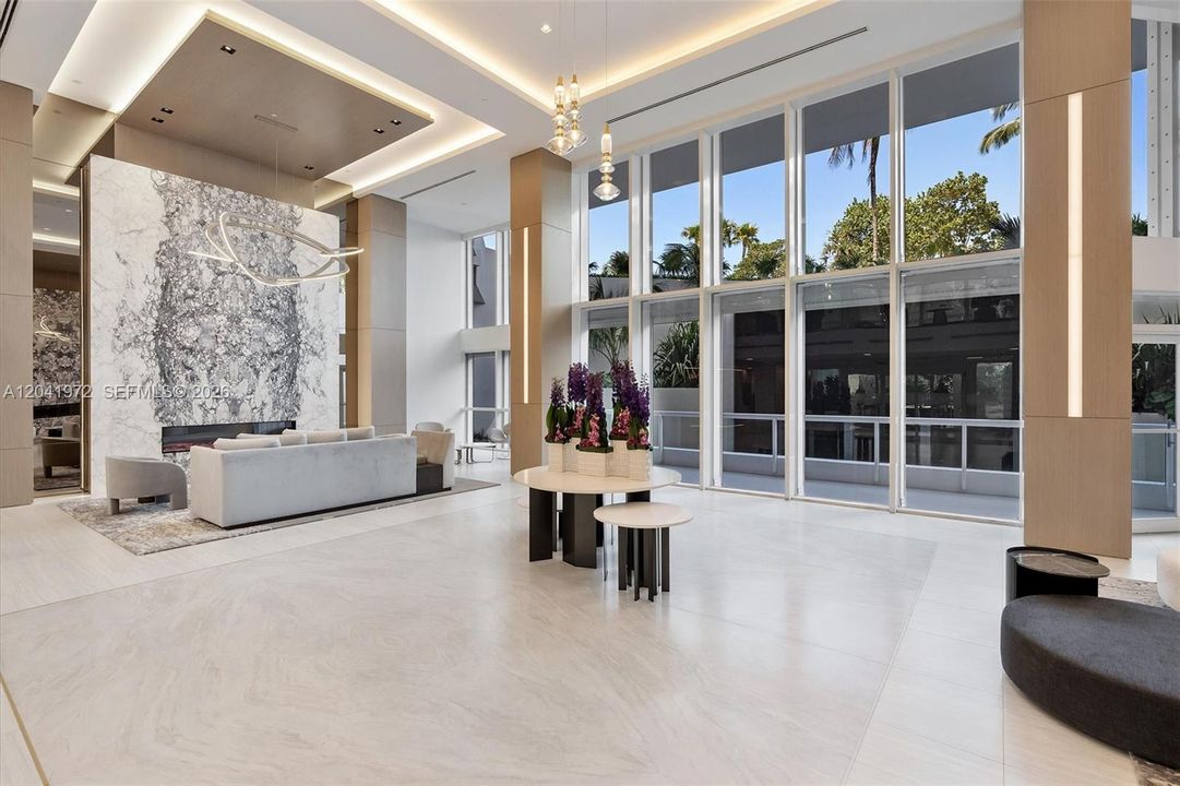 На продажу: $739,000 (2 спален, 2 ванн, 1870 Квадратных фут)