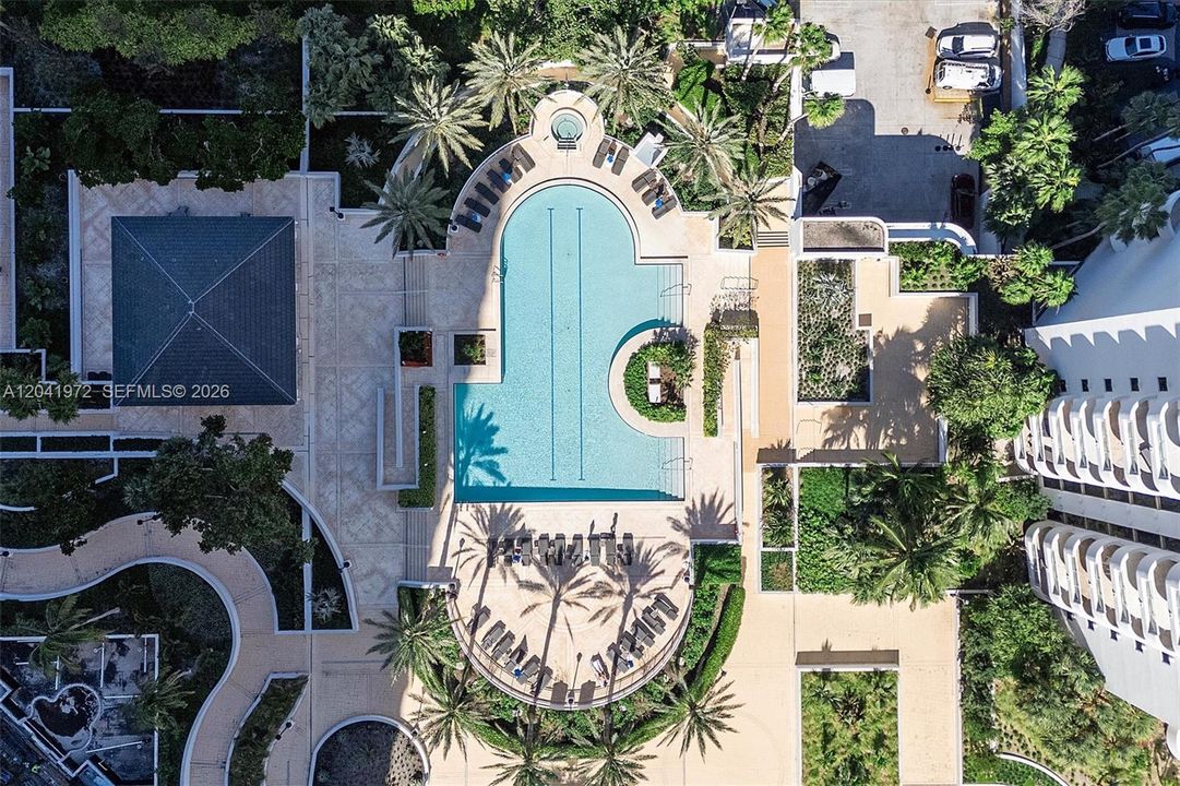 На продажу: $739,000 (2 спален, 2 ванн, 1870 Квадратных фут)
