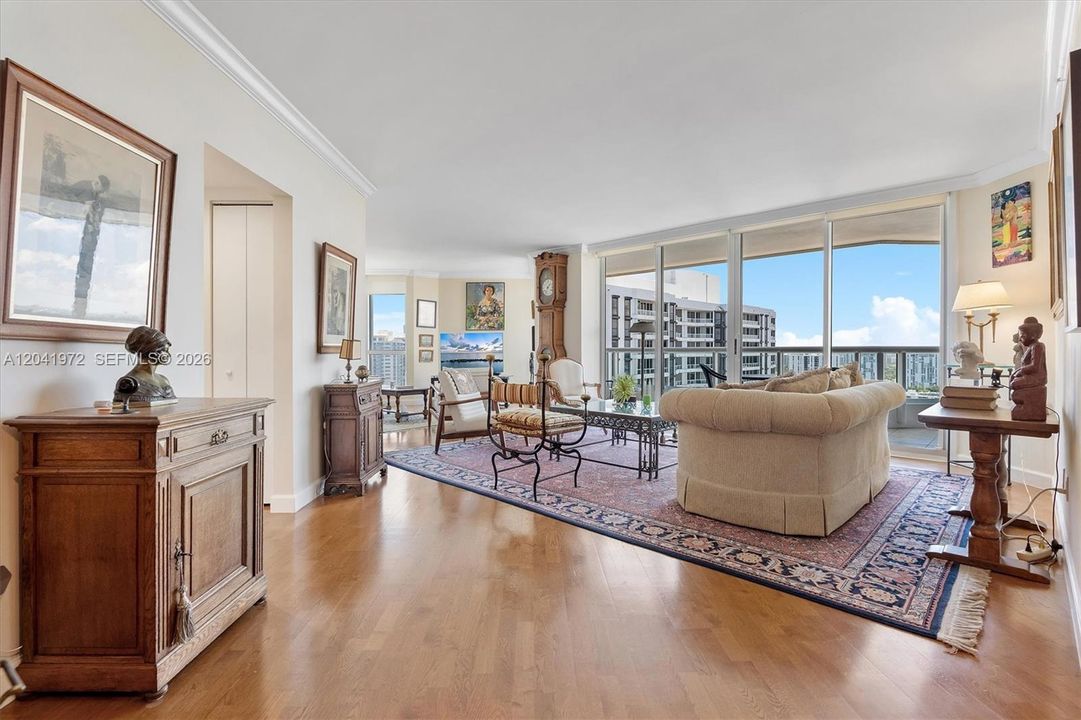 На продажу: $739,000 (2 спален, 2 ванн, 1870 Квадратных фут)