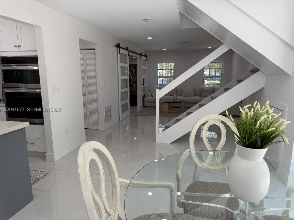 En Venta: $625,000 (3 camas, 2 baños, 1572 Pies cuadrados)