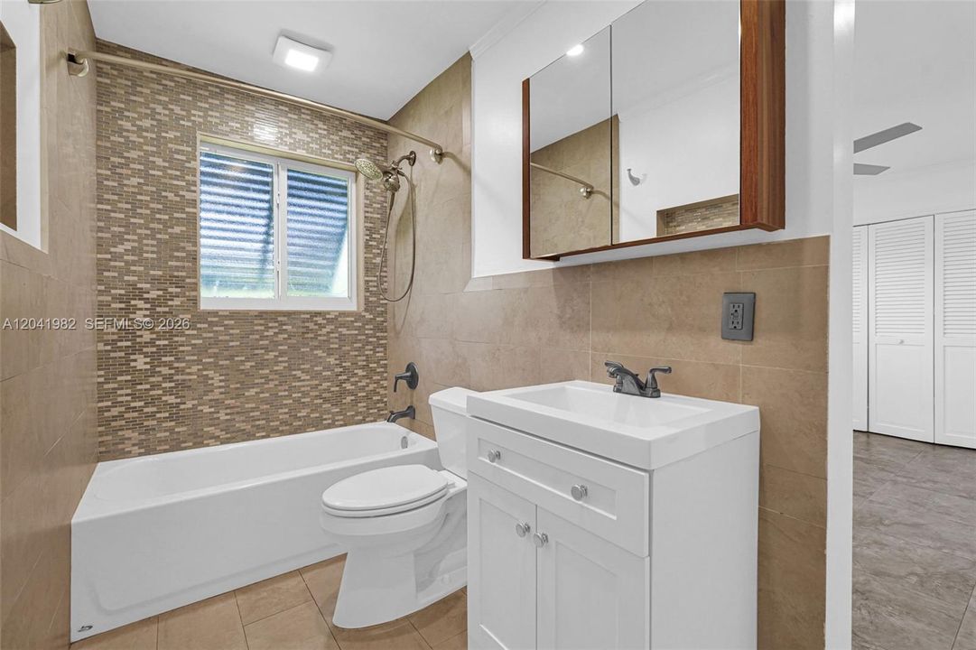 В аренду: $8,500 (4 спален, 3 ванн, 2646 Квадратных фут)