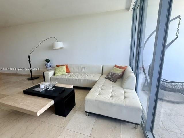 For Rent: $4,200 (2 beds, 2 baths, 1174 Square Feet)