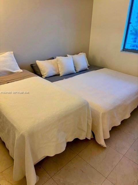For Rent: $4,200 (2 beds, 2 baths, 1174 Square Feet)