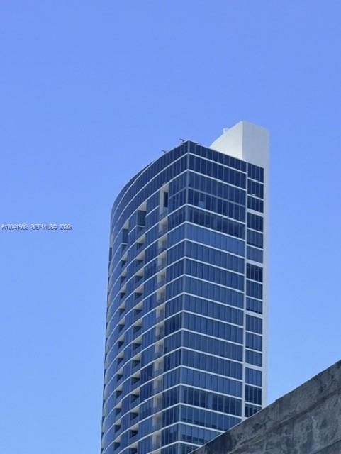For Rent: $4,200 (2 beds, 2 baths, 1174 Square Feet)