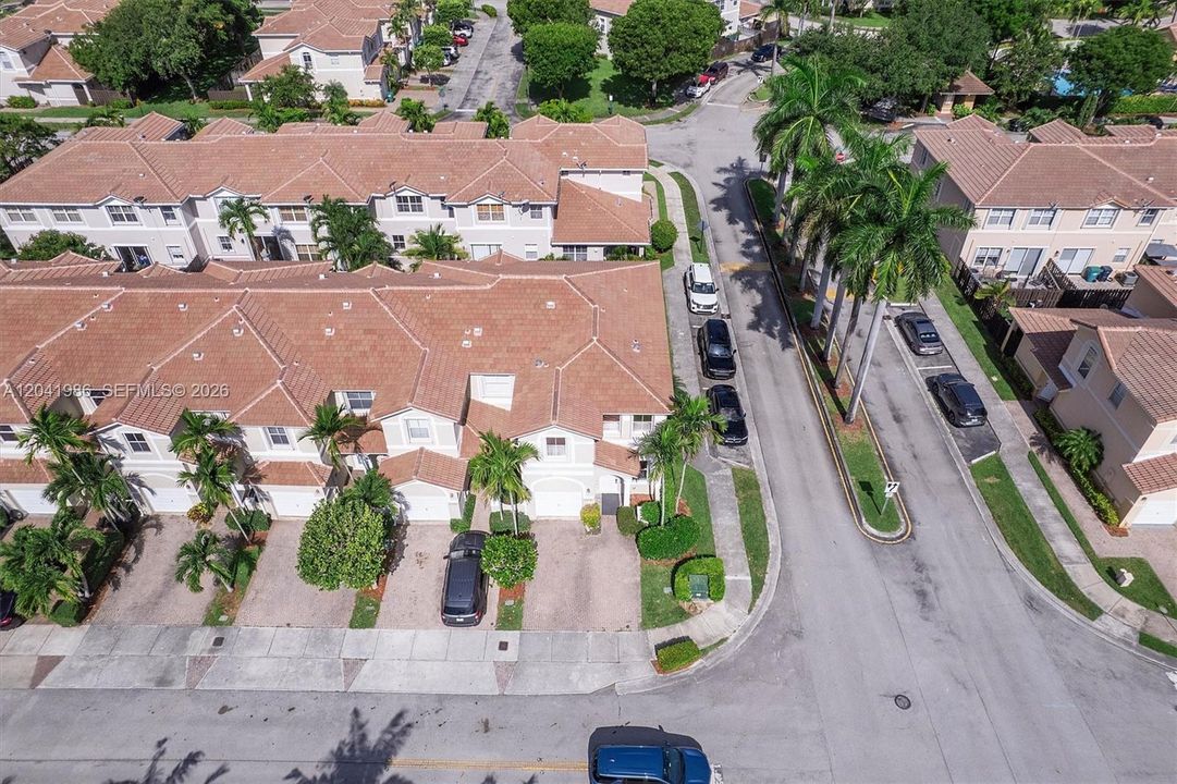 En Venta: $550,000 (4 camas, 2 baños, 1793 Pies cuadrados)