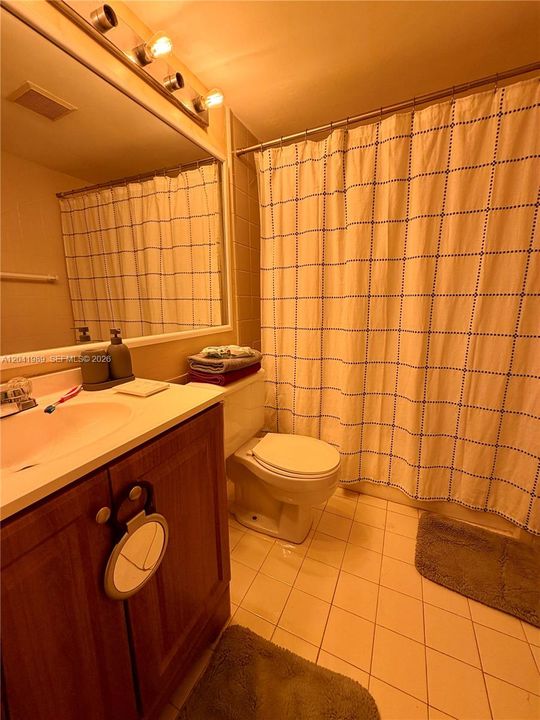 En Venta: $185,000 (2 camas, 2 baños, 1106 Pies cuadrados)