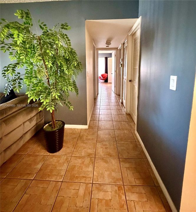 En Venta: $185,000 (2 camas, 2 baños, 1106 Pies cuadrados)