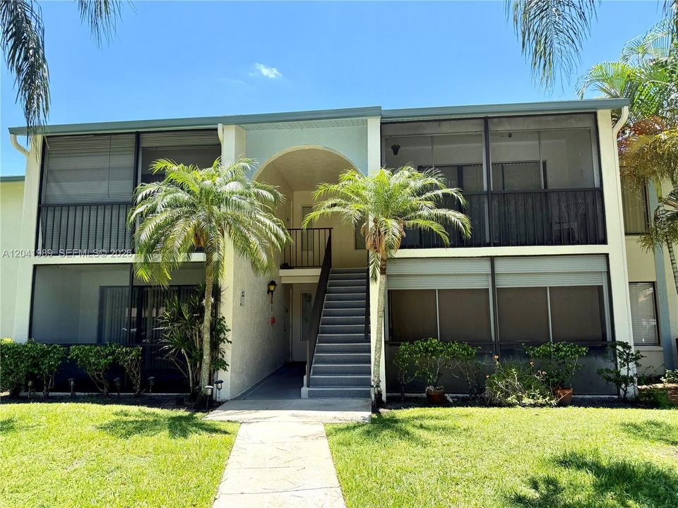 En Venta: $185,000 (2 camas, 2 baños, 1106 Pies cuadrados)