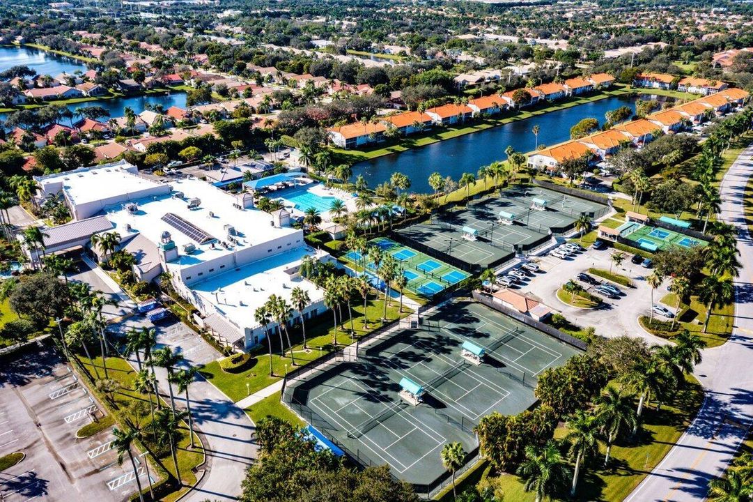 062-9763HarbourLakeCircle-BoyntonBeach-F