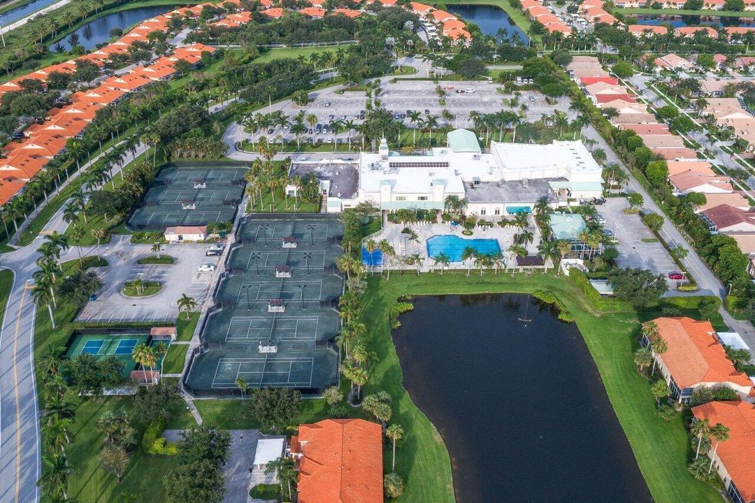064-9763HarbourLakeCircle-BoyntonBeach-F