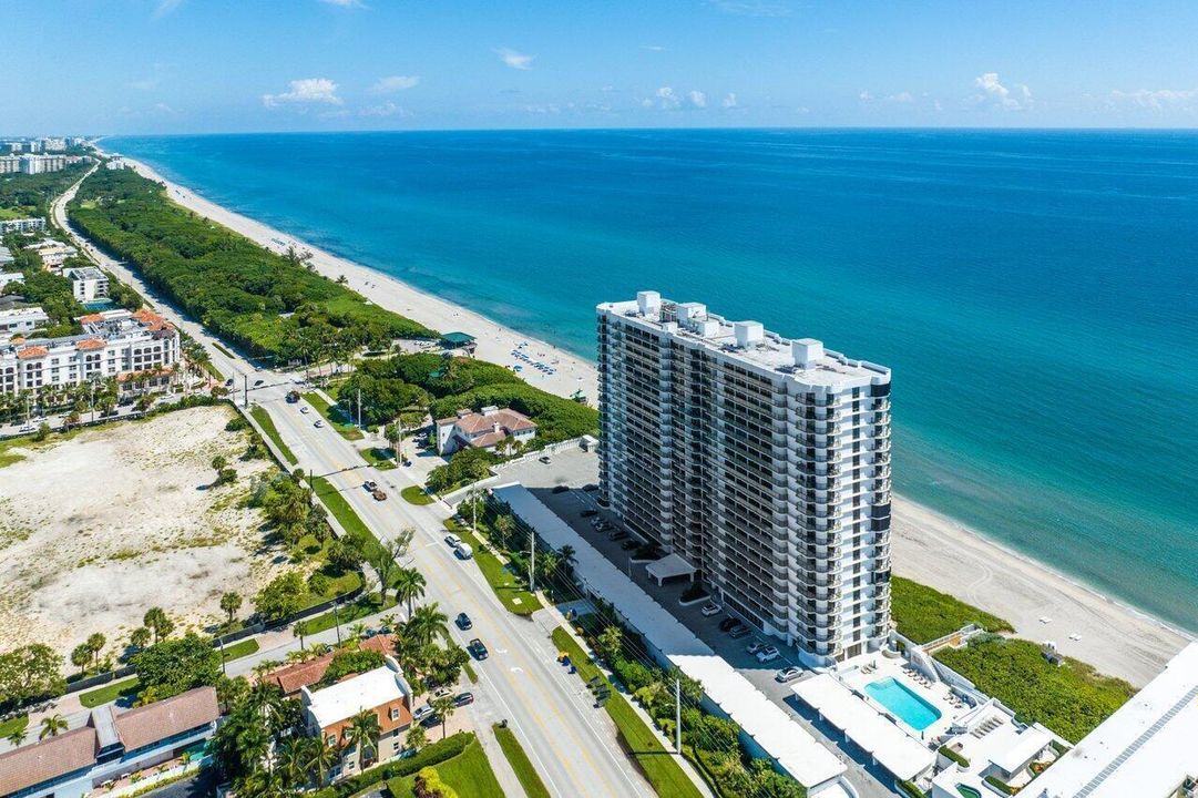 041-250SouthOceanBoulevard-BocaRaton-FL-