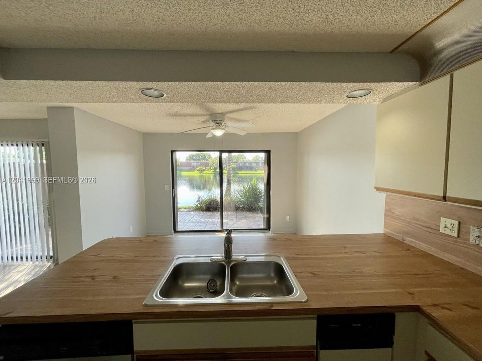 En Renta: $3,100 (3 camas, 2 baños, 1794 Pies cuadrados)
