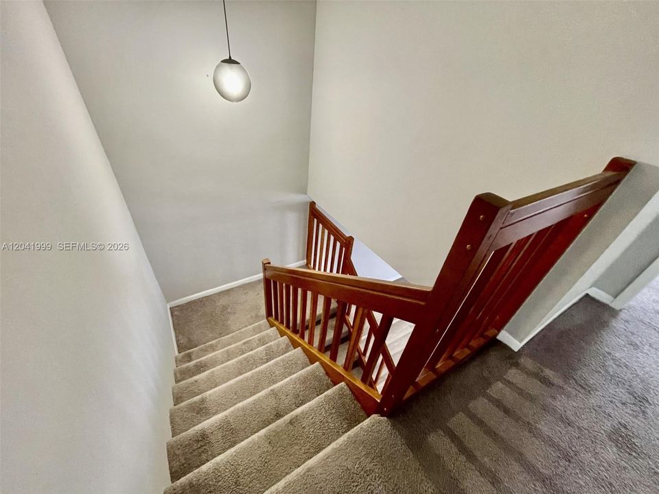 В аренду: $3,100 (3 спален, 2 ванн, 1794 Квадратных фут)