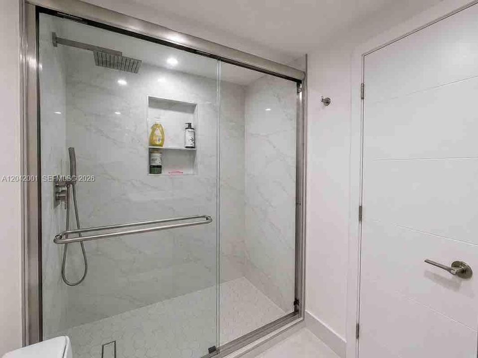 En Venta: $500,000 (2 camas, 2 baños, 1295 Pies cuadrados)