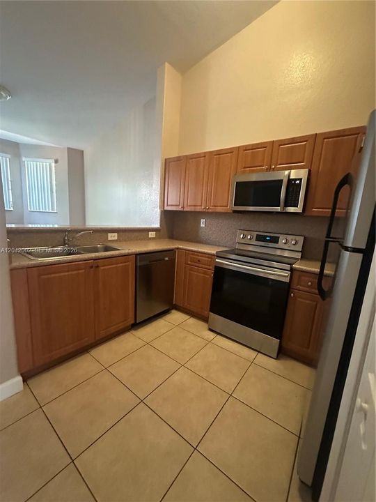 For Rent: $1,850 (3 beds, 2 baths, 1182 Square Feet)
