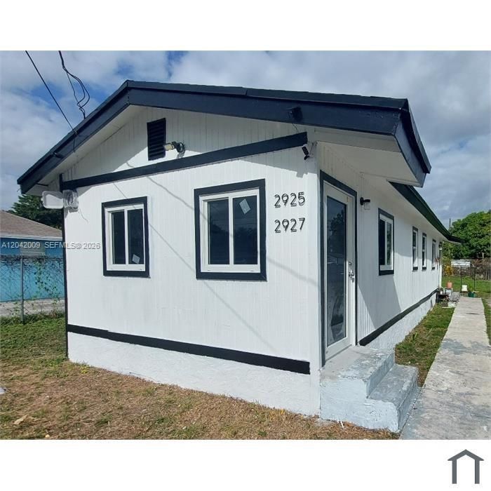 En Venta: $409,000 (0 camas, 0 baños, 704 Pies cuadrados)
