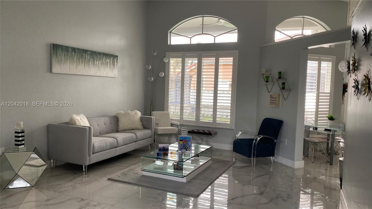 For Rent: $5,500 (5 beds, 3 baths, 2829 Square Feet)